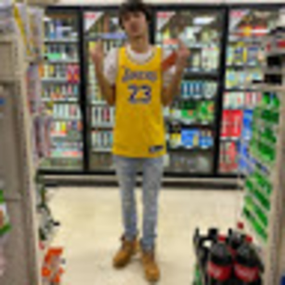 Profile Picture of Bryce Howell (@fymboost) on Poshmark