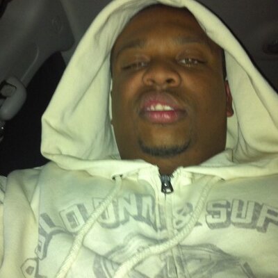 Profile Picture of Brandon Farrior (@youngfarrior42) on Twitter