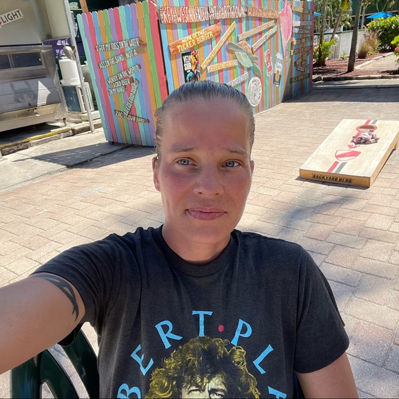 Profile Picture of Mary Rowand (@marushka315) on Poshmark