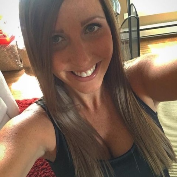 Profile Picture of Samantha Bothwell-pavoni (@s_bothwell) on Poshmark