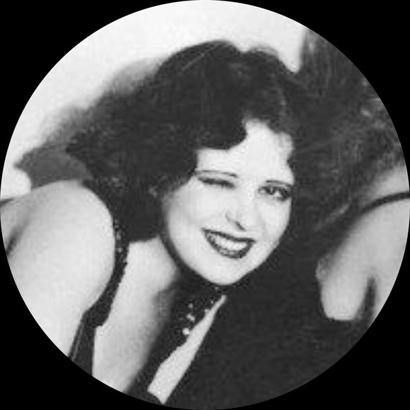 Rosetta Rose - Poshmark Profile Picture of Rosetta Rose (@flapperdolly) on Poshmark