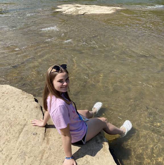 Profile Picture of Mckenna Allen (@mckennaallen818) on Poshmark