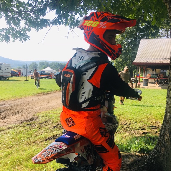 Profile Picture of Collin Foster (@collin354) on Poshmark