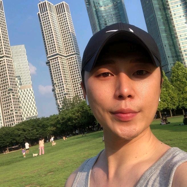 Profile Picture of Steve Burton (@used121156) on Tiktok