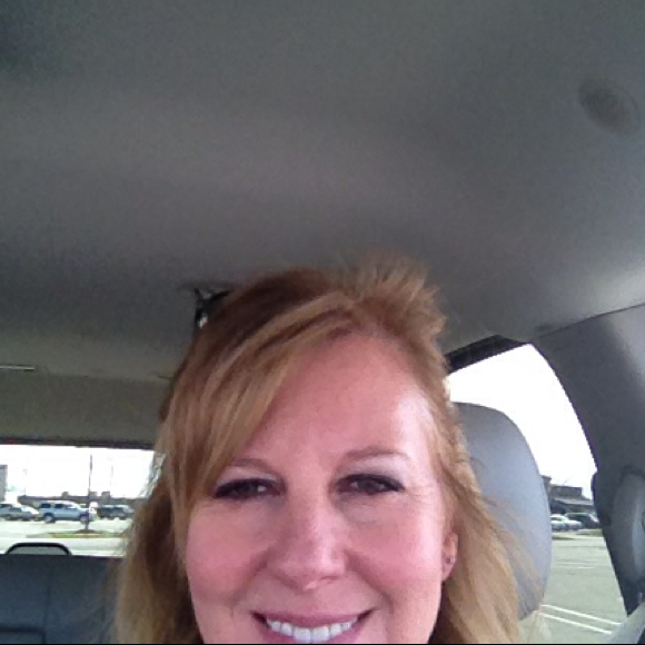 Profile Picture of Linda Wiglesworth (@wiglesworth58) on Poshmark