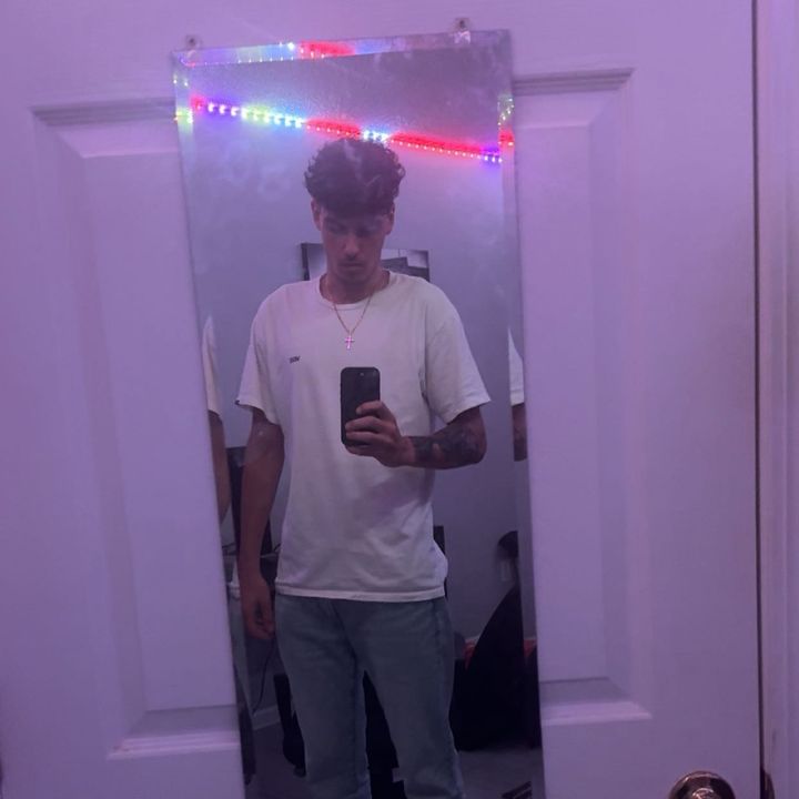 Profile Picture of A l e x  R o d r i g u e z (@@alex.rodriguezzz) on Tiktok