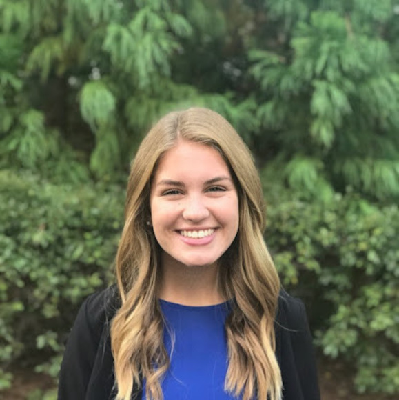 Profile Picture of Dana Herens (@dana_herens) on Poshmark