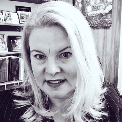 Profile Picture of Suzanne Q. Burke (@SuzanneQBurke) on Twitter