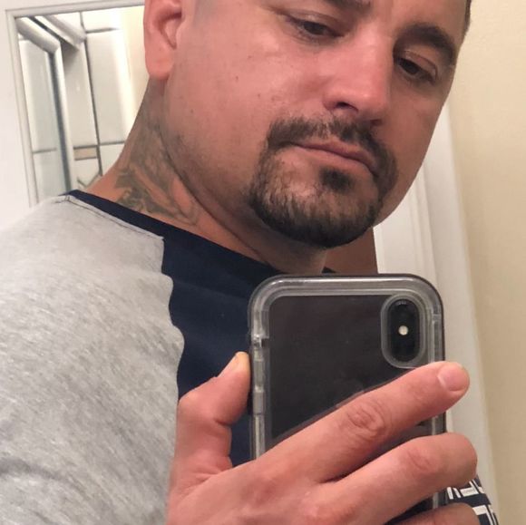 Profile Picture of Shawn Pavich (@shawnreli8) on Poshmark