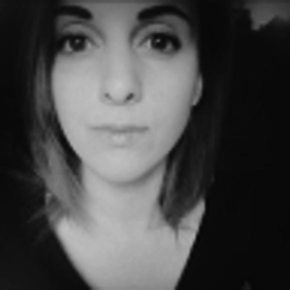 Profile Picture of Melissa Scartozzi (@rhonda_ravioli) on Poshmark