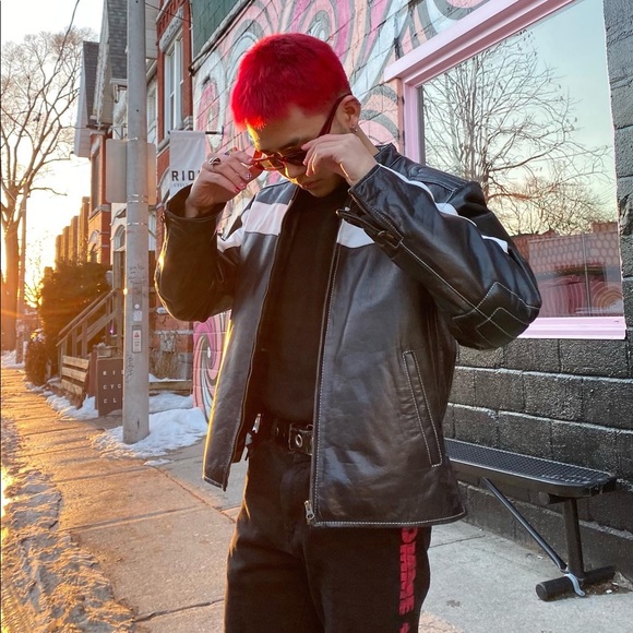 Profile Picture of Nam Dinh (@nadinhh) on Poshmark