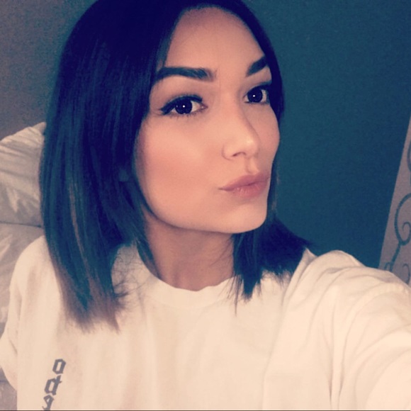Kassandra Ortiz - Poshmark Profile Picture of Kassandra Ortiz (@kayrizo) on Poshmark
