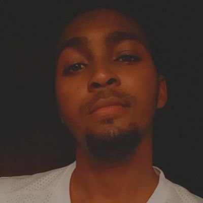 Profile Picture of 𝒜𝒶𝓇ℴ𝓃 (@Deputy__Parent) on Twitter