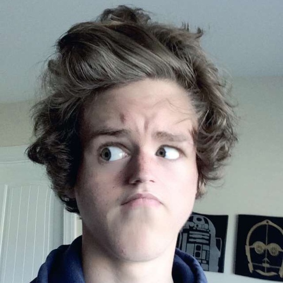 Profile Picture of Dillon Patterson (@squirrel_leg) on Poshmark