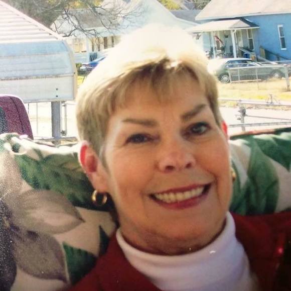 Profile Picture of Brenda Bullard (@bebullard) on Poshmark