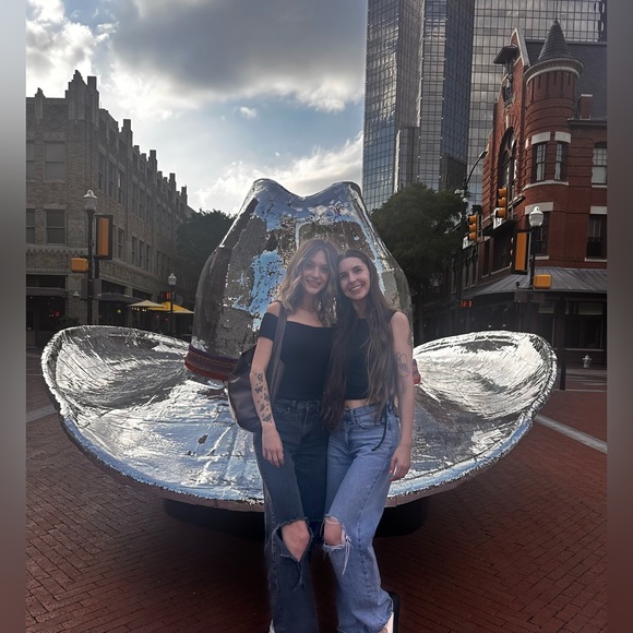 Profile Picture of Kaley. Carter (@kaleycarter25) on Poshmark