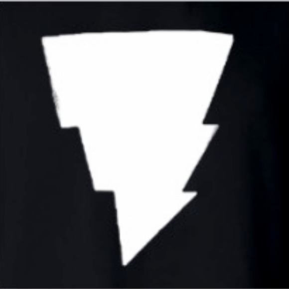 Profile Picture of Lillian Schwartz (@formetoknow411) on Poshmark