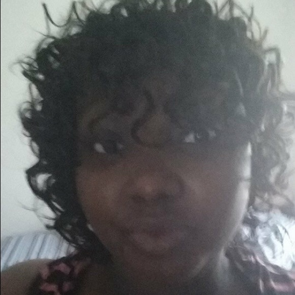 Profile Picture of Marqueshianna Sumler (@msumler94) on Poshmark