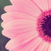 Profile Picture of Noemi Sarah Jaeger (@noemisarah98) on Youtube