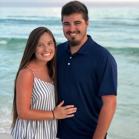 Profile Picture of Hunter Moser (@hmoser18) on Poshmark