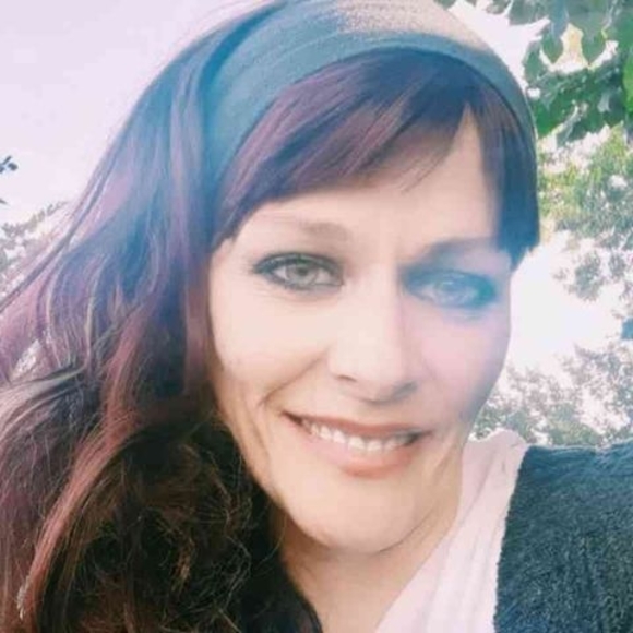 Profile Picture of Rayann Amato (@rayann_amato) on Poshmark