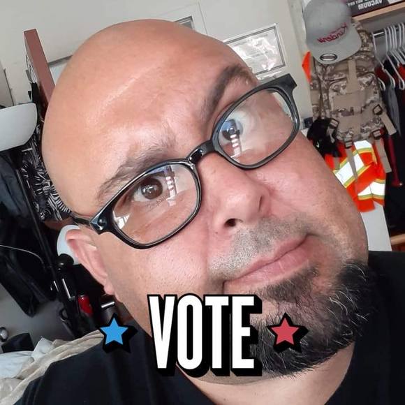 Derek Noble - Poshmark Profile Picture of Derek Noble (@mrnoble002) on Poshmark