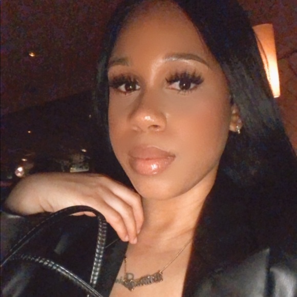 Profile Picture of Brittany Eiley (@eiley730) on Poshmark