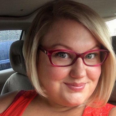 Profile Picture of Jessica Looper (@Icanlivetweet2) on Twitter