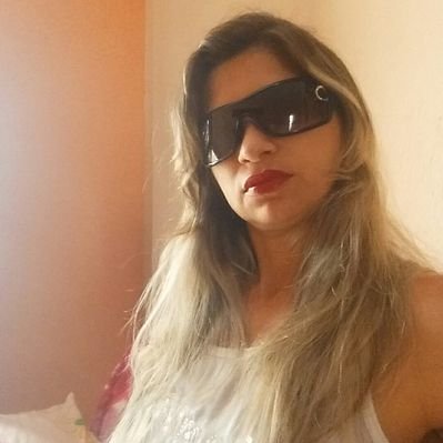 Profile Picture of Chris Moura (@chrisshirlay) on Twitter