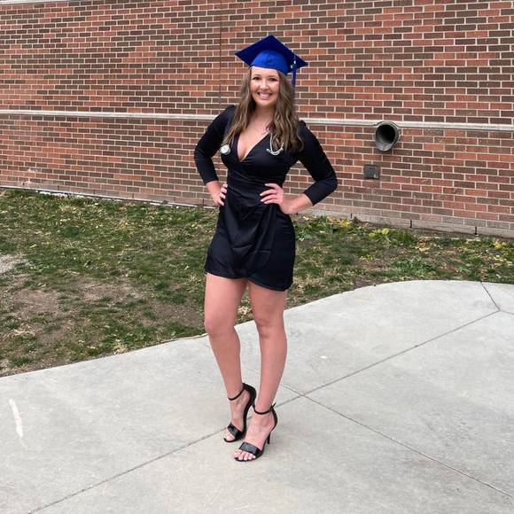 Profile Picture of Katie Pawluk (@katiepawluk) on Poshmark