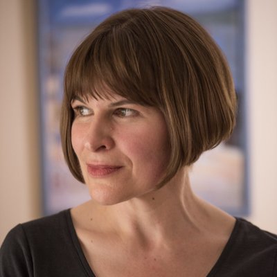 Profile Picture of Elizabeth Lowry (@MElizabethLowry) on Twitter