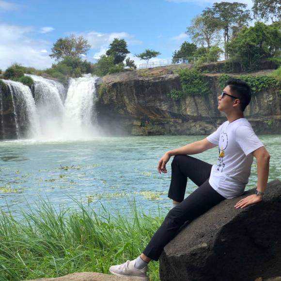 Profile Picture of Phạm Quang nhật (@phamnq2) on Poshmark