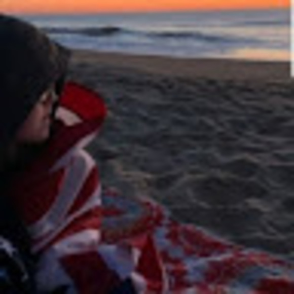 Profile Picture of James Richardson (@jamesrichard777) on Poshmark