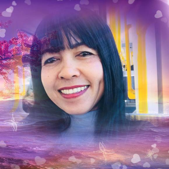 Profile Picture of Wanphen Granata (@wanphengranata) on Poshmark