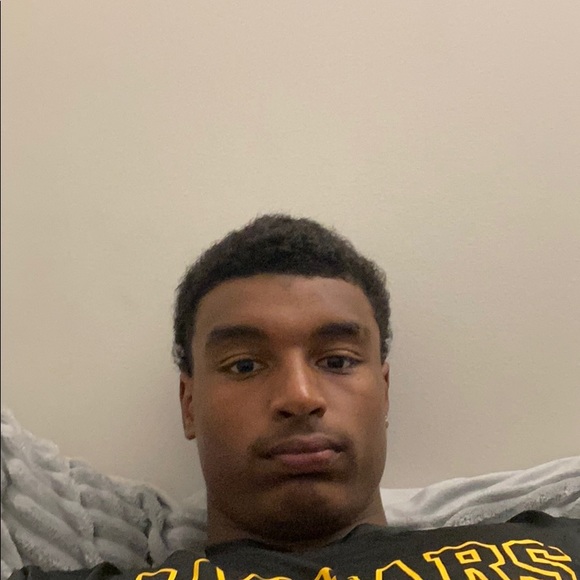 Profile Picture of James Burnley (@jamesburnley) on Poshmark