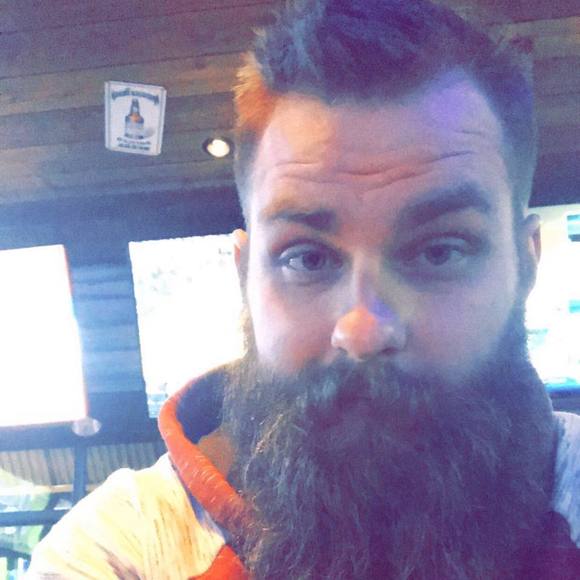 Profile Picture of Mike Melching (@mike_melch) on Poshmark