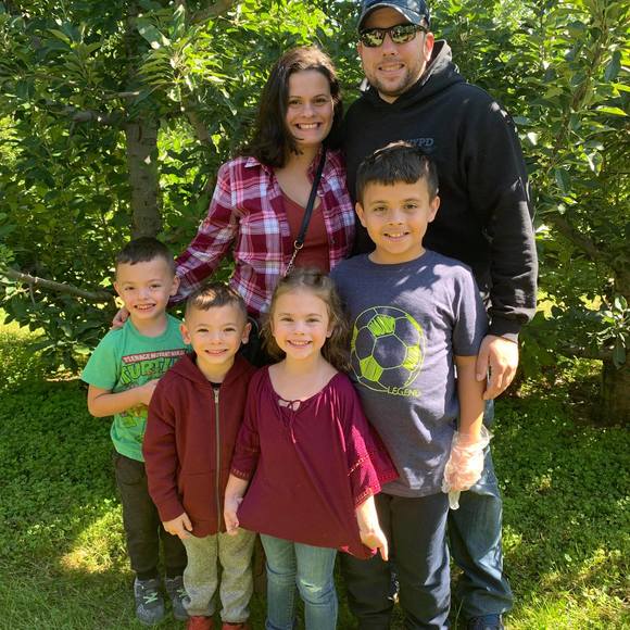 Profile Picture of Joe Barry (@jbarry0713) on Poshmark