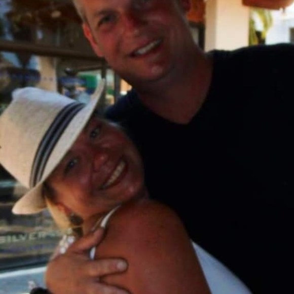 Profile Picture of Laralee Proctor (@laraleep) on Poshmark