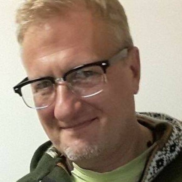 Profile Picture of Max Chernin (@maxchernyc) on Poshmark