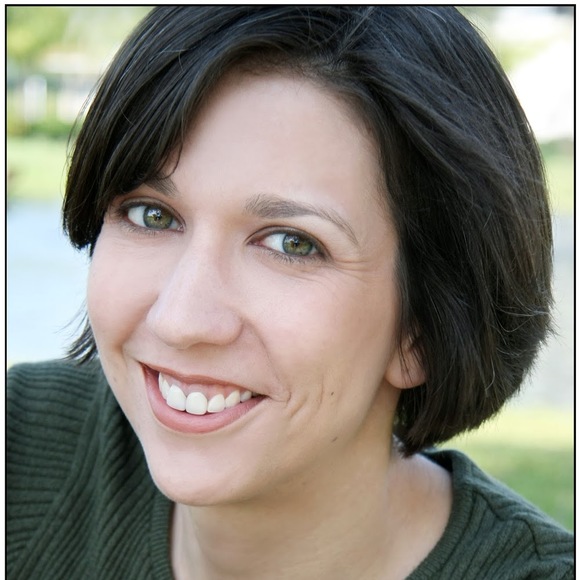 Profile Picture of Lori Engler (@llengler) on Poshmark