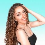 Profile Picture of Catalina Ganea | Curly Girl 🔥 (@catalinaganea) on Instagram