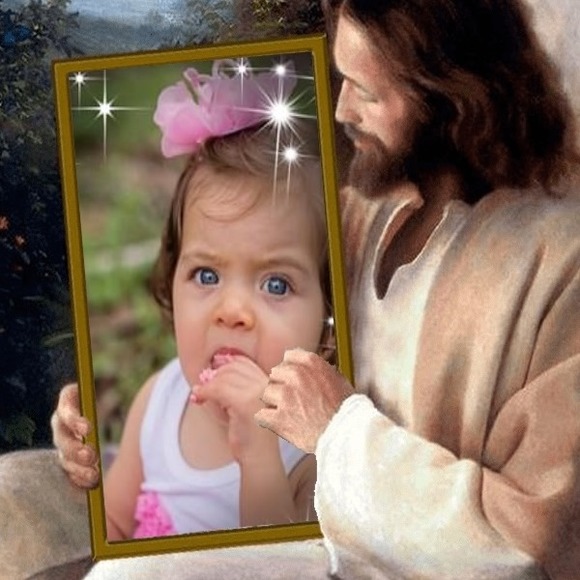 Profile Picture of Josephine Moussa (@josephinemou873) on Poshmark