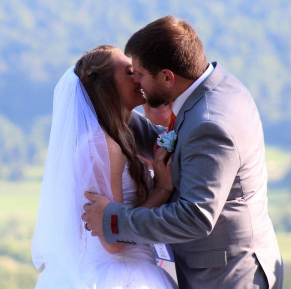 Profile Picture of Shellene Dillon (@shellenedillon) on Poshmark