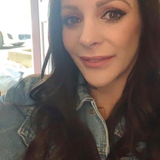 Profile Picture of Farra Ferrere (@farra.fessenden) on Facebook