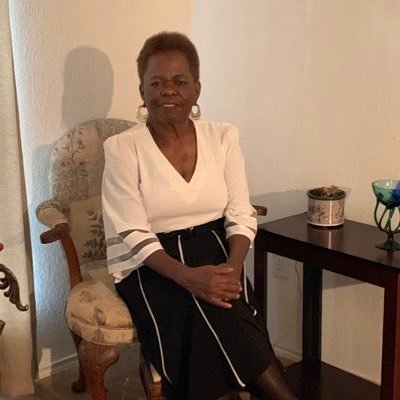 Profile Picture of Beverly Calloway (@bevcall) on Twitter