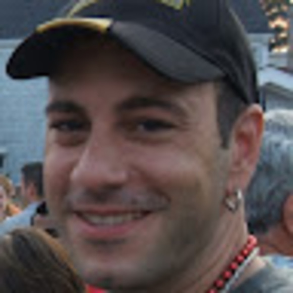 Profile Picture of Richard Roderick (@rjr69) on Poshmark