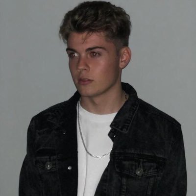 Profile Picture of Christopher Michie (@Christo32578206) on Twitter