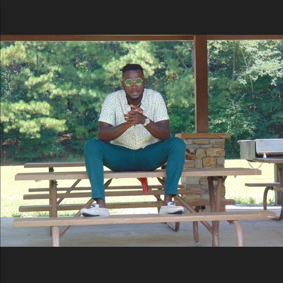 Profile Picture of Barry Anderson (@blackflaming8) on Poshmark