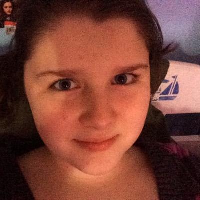 Profile Picture of Emma Ryan (@BirdNestNews) on Twitter