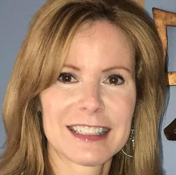 Profile Picture of Kathy Marenda (@patchesblack) on Poshmark